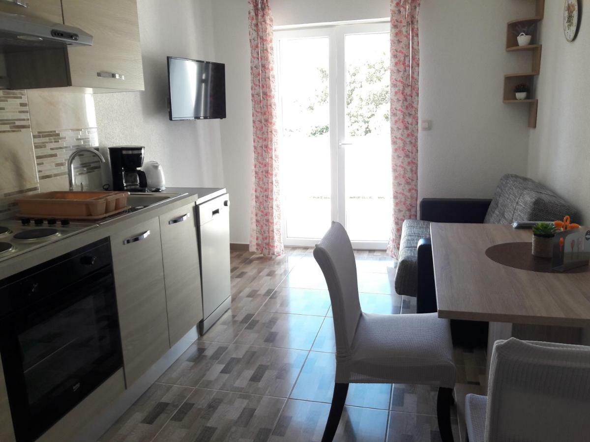 Apartman Miljenko - Matovica Kampor Exterior foto